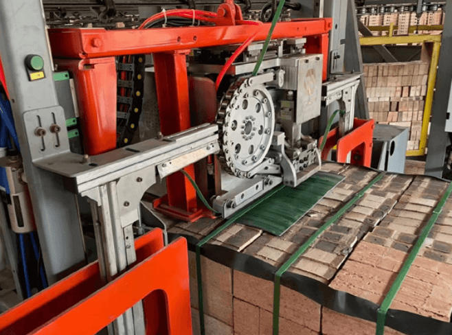 Semi-automated Brick Packing System