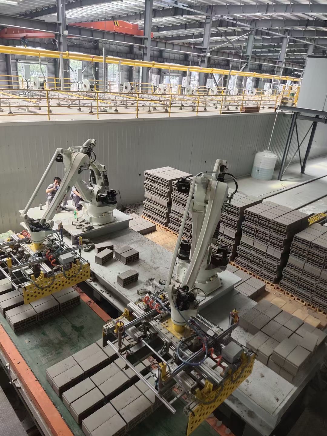 Automatic brick stacking system