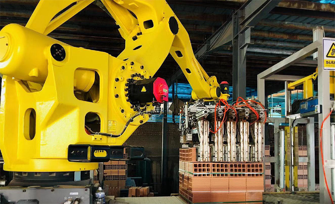 Fully automated brick packing system
