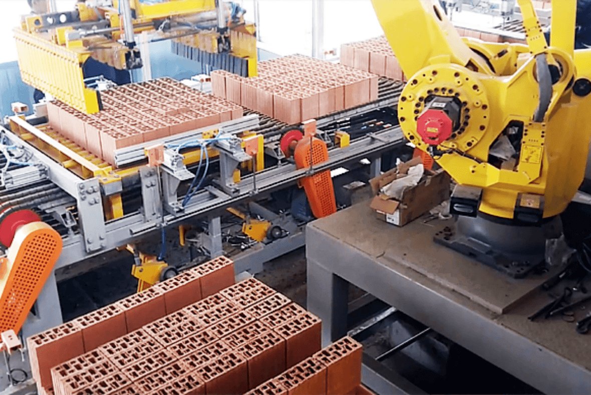 Automatic robotic palletizing system
